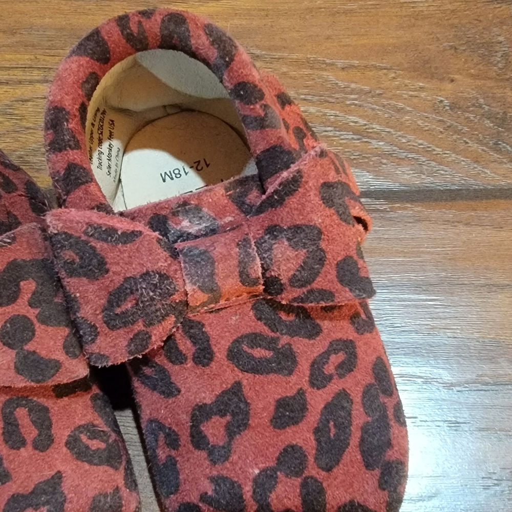 Monkey Feet - Picture 3 of 9
